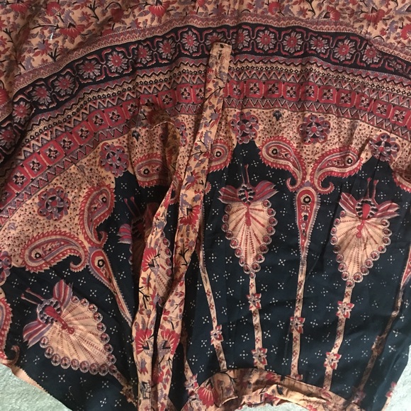 Very wide hem boho maxi skirt Nwt - Picture 2 of 3